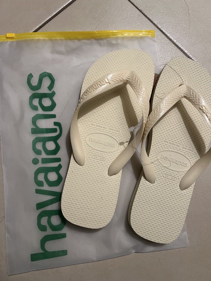 Havaianas Butter Cream Flip flops (Category: Slippers and slides) located in Quezon City. Submitted by zaraalsshop (Listing ID 1462800251, Image 1). Description: Havaianas Butter Cream Flip flops size 39-40.