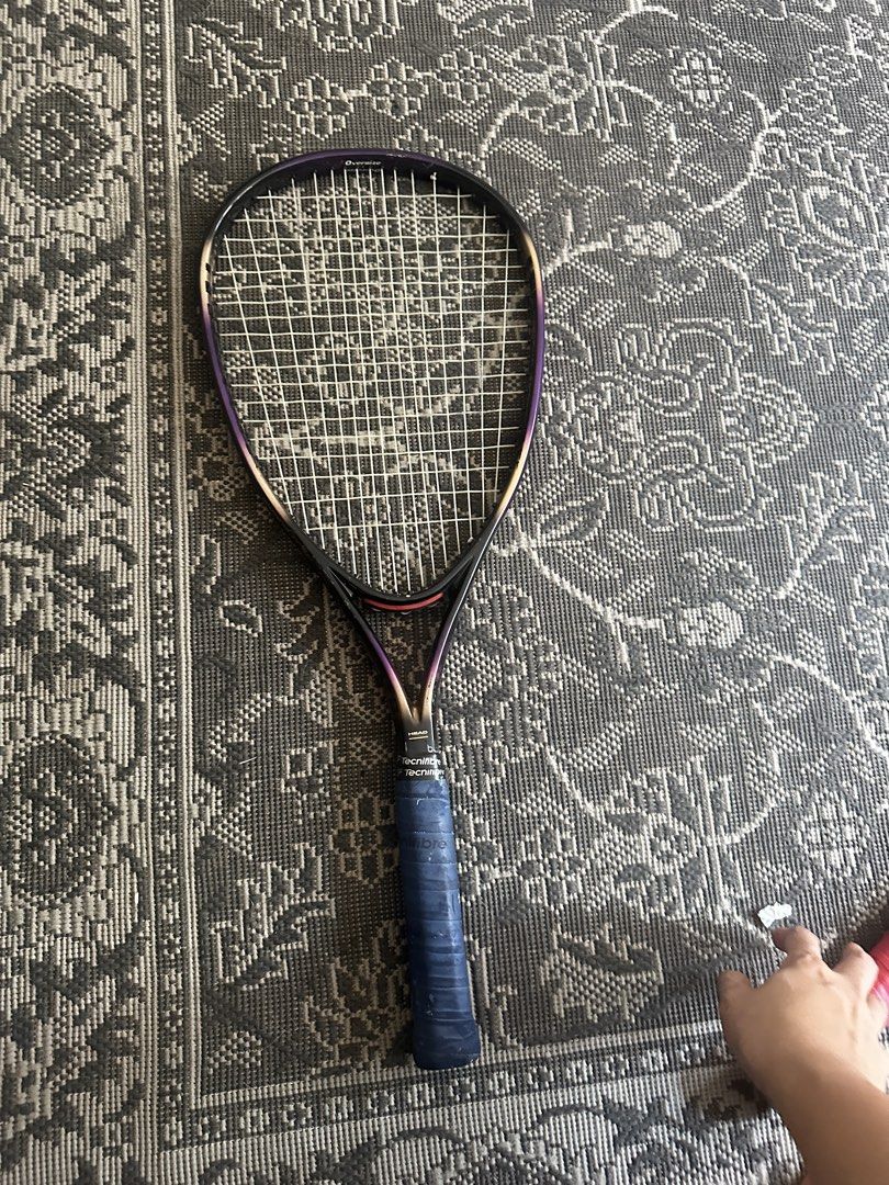 HEAD Liquidmetal 8 Lite Tennis Racket (Category: Racket and Ball Sports) located in Mandaluyong City. Submitted by hdvvv (Listing ID 1462689363, Image 1). Description: HEAD Liquidmetal 8 — specs * Head size: 112 sq in * Length: 27.25–27.33 in * Strung weight: around 283–286 g * String pattern: 16 × 19 * Beam: 28/26 mm * Balance: about 4 pts head-heavy * Swingweight: ~302 * Stiffness: around 66 RA * Technology: Liquidmetal + Total Sweetspot Constr