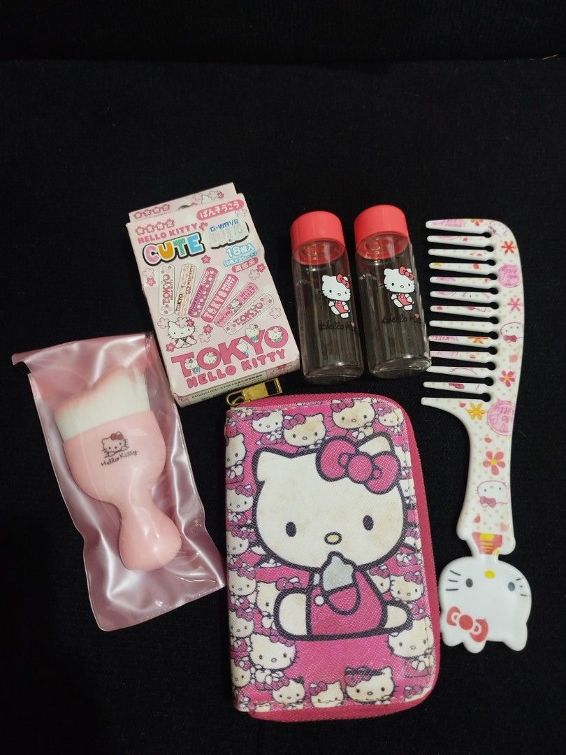 Hello kitty stuff 🔥😻 (Category: Other Merchandise) located in Naga. Submitted by jea1991 (Listing ID 1462821889, Image 1). Description: for take all 🔥.
