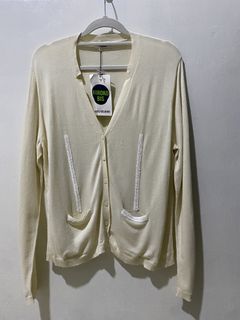 (Category: ) located in . Submitted by indaysukaycloset (Listing ID 1462758906, Image 1). Description: .