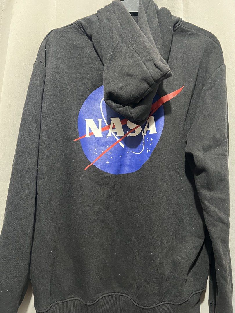 H&M NASA Collab (Category: Coats, Jackets and Outerwear) located in Manila. Submitted by ricbuyandsell (Listing ID 1462838232, Image 2). Description: .