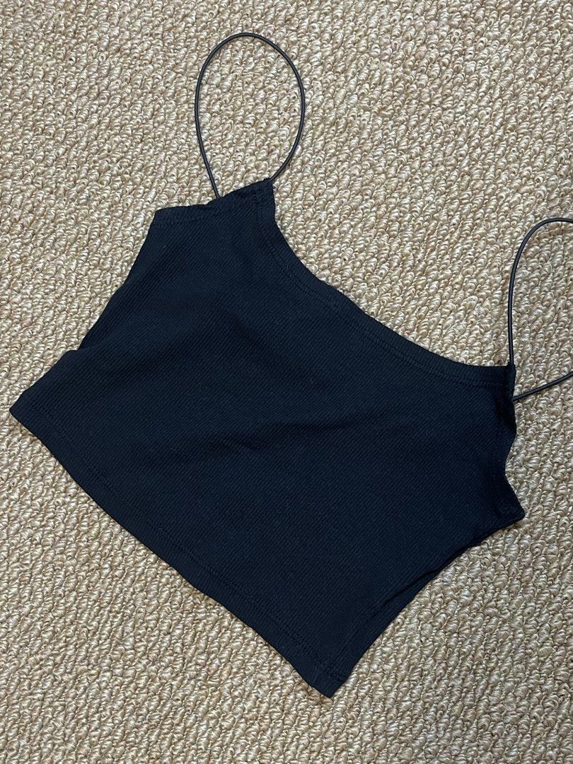 H&M Ribbed Spaghetti Strap Crop Top - XS (Category: Sleeveless) located in Pasig City. Submitted by miafml-closet-cleanout (Listing ID 1462764166, Image 2). Description: - worn twice posted price is fixed ♡ will not respond to hagglers. 💵 mop: gcash / bdo / maribank / unionbank 🛵 courier: any as long as arranged by buyer 🙅🏻‍♀️ no requested worn photos ❌ no meet-ups.
