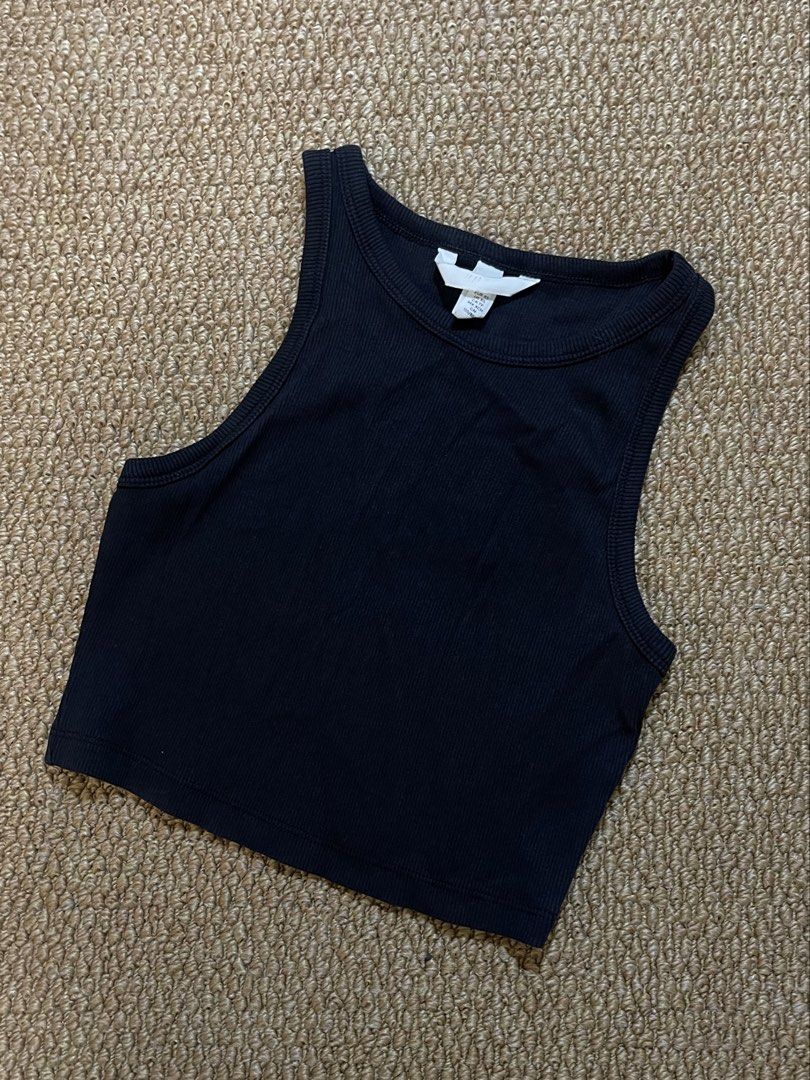 H&M Ribbed Tank Top - XS (Category: Sleeveless) located in Pasig City. Submitted by miafml-closet-cleanout (Listing ID 1462766029, Image 1). Description: - worn once posted price is fixed ♡ will not respond to hagglers. 💵 mop: gcash / bdo / maribank / unionbank 🛵 courier: any as long as arranged by buyer 🙅🏻‍♀️ no requested worn photos ❌ no meet-ups.