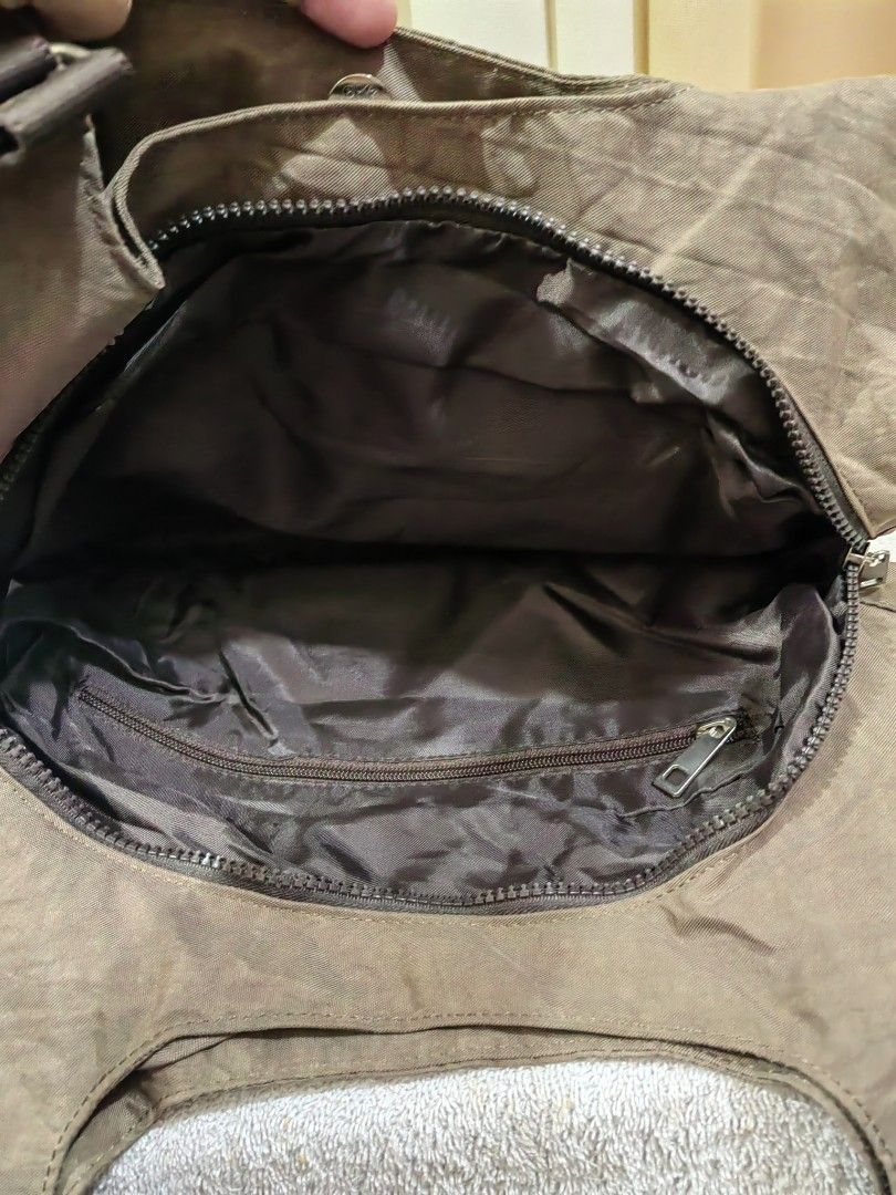 Hobo Tote Bag (Category: Shoulder Bags) located in Makati City. Submitted by prelovedtreatedwithlove (Listing ID 1462859248, Image 3). Description: - Brand: Callibasic - Color: Brown - Material: Durable - Features: Main zippered compartment, inner zippered pocket, adjustable strap - Ideal for: Everyday use, carrying essentials - Condition: Clean inside and out, ready for a new owner. Like new A-152.