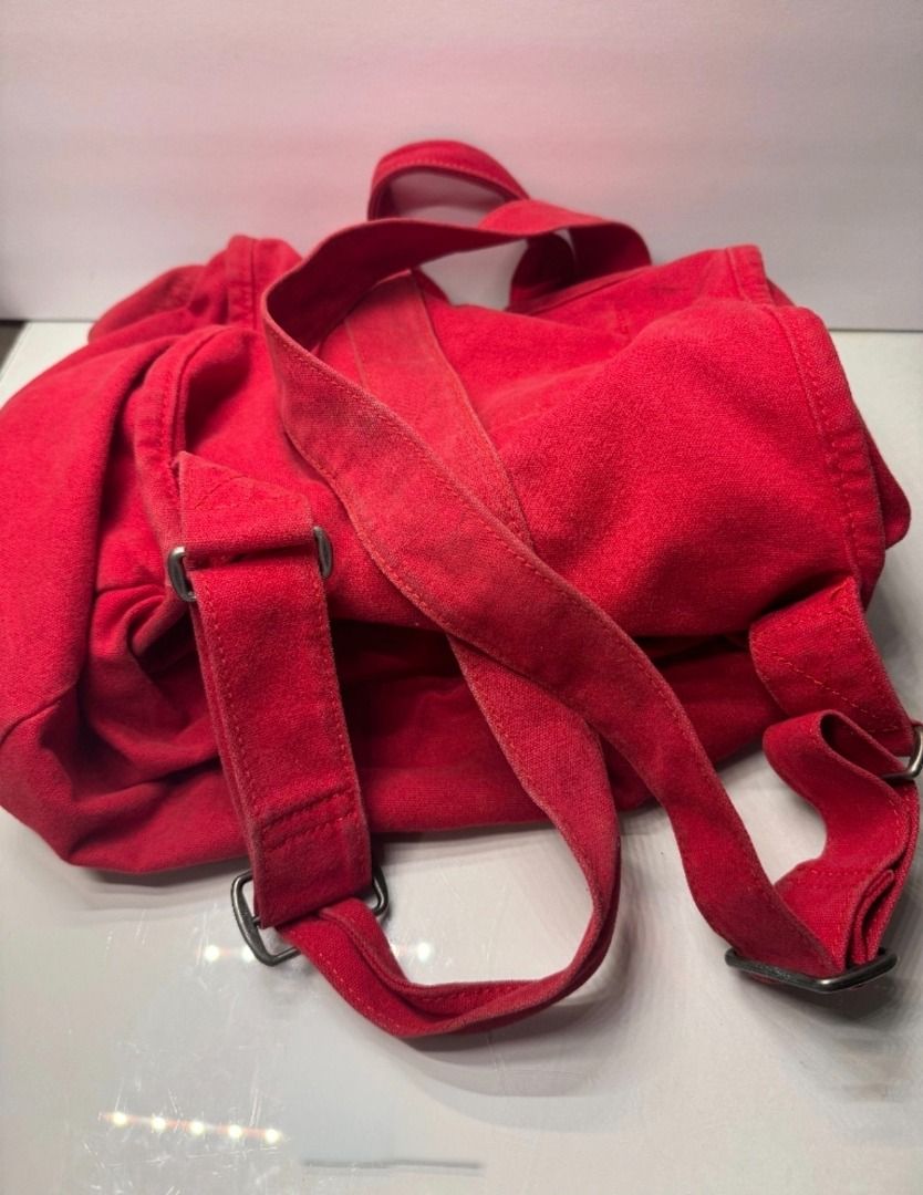 Hollister Backpack Misc (Category: Backpacks) located in Caloocan City. Submitted by thriftnigab2 (Listing ID 1462722758, Image 2). Description: .