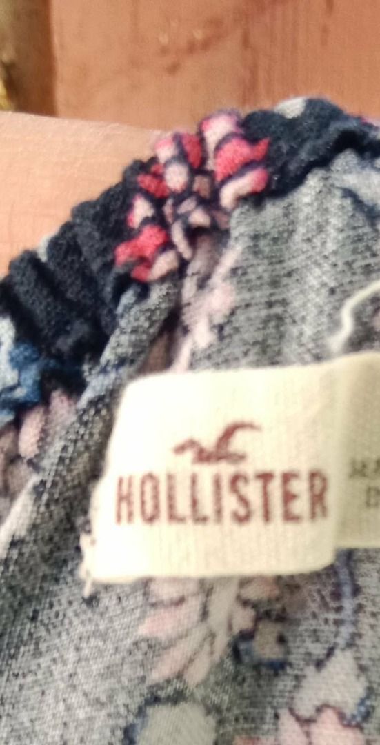 HOLLISTER Mini Dress (Category: Dresses) located in Calapan. Submitted by jyka12345 (Listing ID 1462683466, Image 3). Description: .