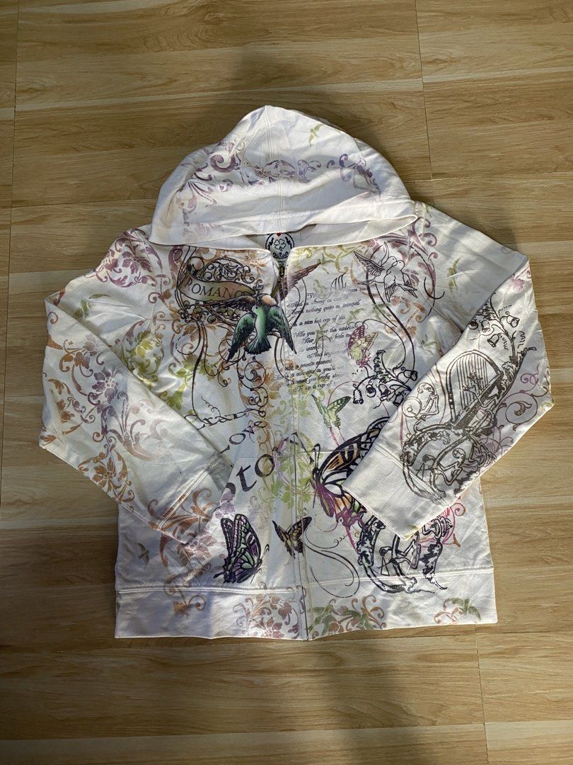 Hoodie Lucky 66 (Category: Others Tops) located in Manila. Submitted by jsprtalens10988 (Listing ID 1462737206, Image 1). Description: Good conditin maganda po sya 10/10 color rate.
