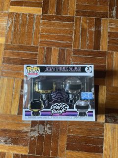 (Category: ) located in . Submitted by 7collectibles (Listing ID 1462792405, Image 1). Description: .