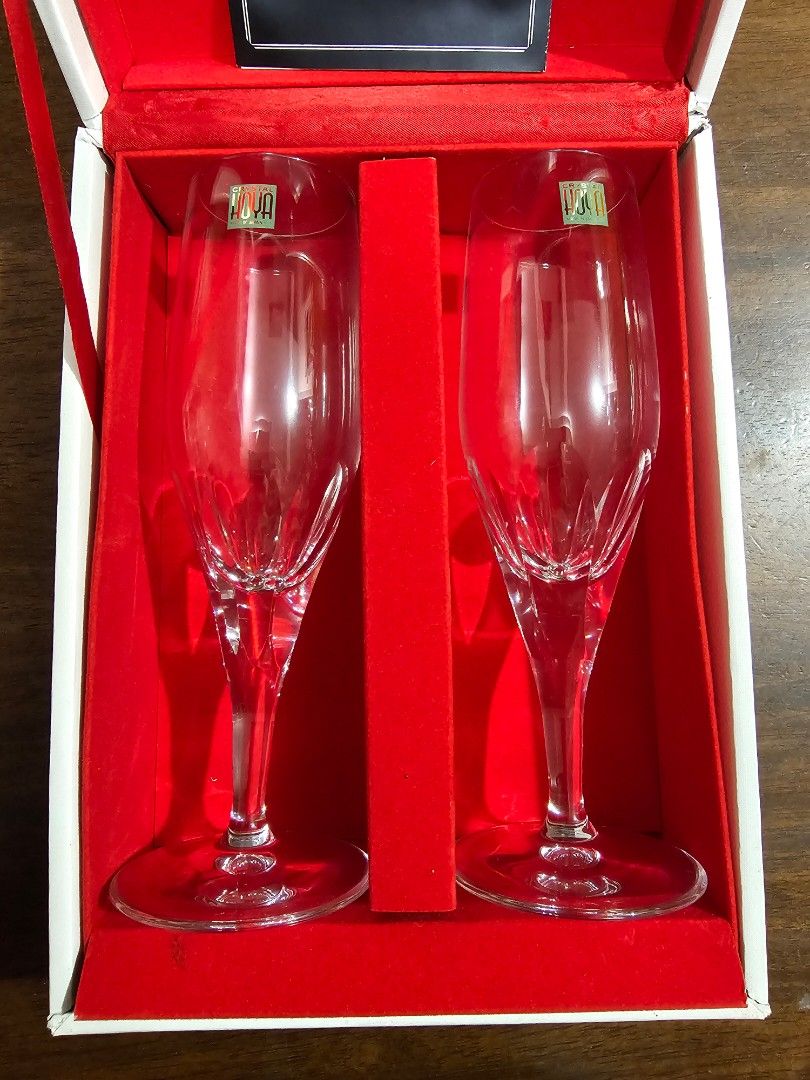 HOYA CRYSTAL Champagne Flute - 2 pcs (Category: Dinnerware & Cutlery) located in Quezon City. Submitted by senyoramaria (Listing ID 1462832951, Image 2). Description: HOYA CRYSTAL Champagne Flute 2 pcs 2 inches rim diameter 7.8 inches tall *Same pattern lang to nung isang posting. Magkaiba lng sila ng packaging..