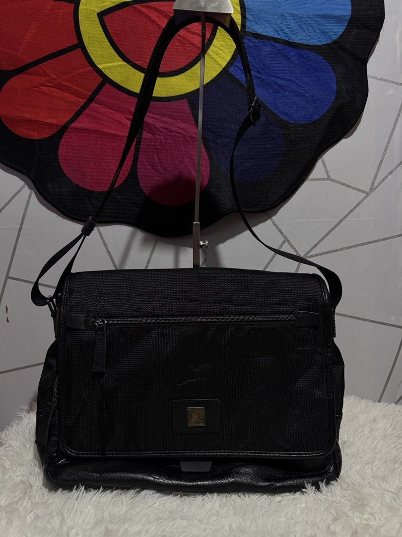 Hugo boss (Category: Laptop Bags & Sleeves) located in Cagayan de Oro. Submitted by akidomingo088 (Listing ID 1462761284, Image 1). Description: .