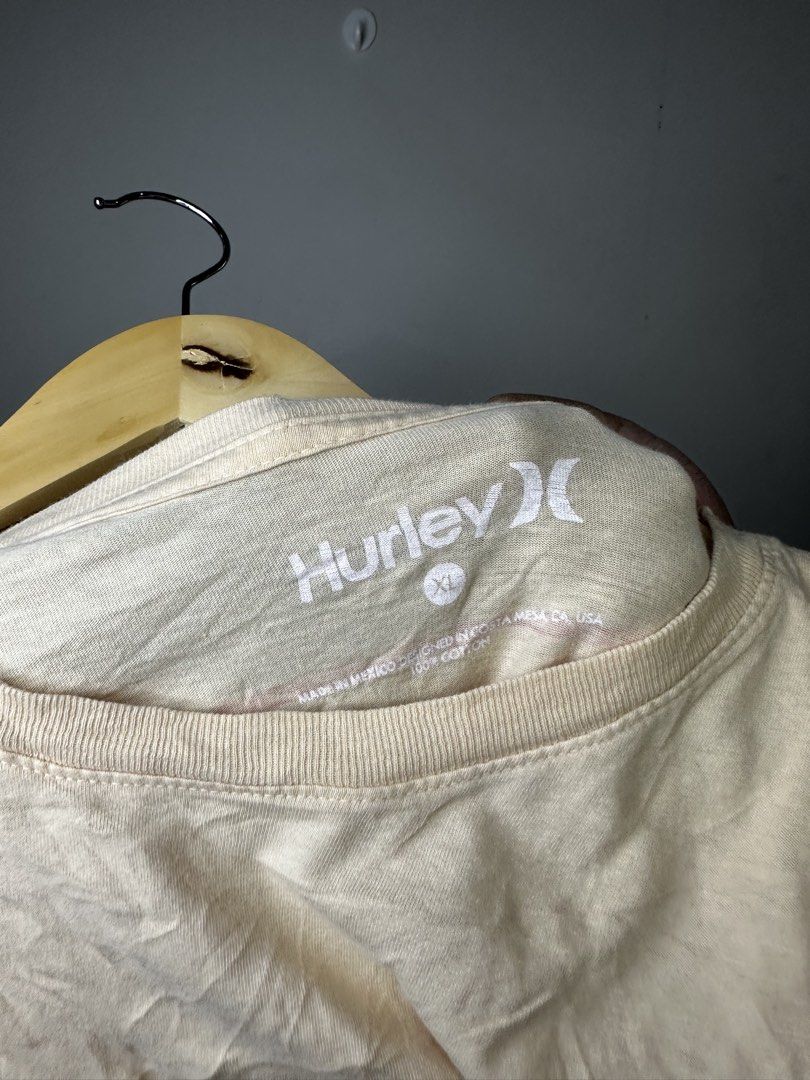 HURLEY LS (Category: Coats, Jackets and Outerwear) located in Molave. Submitted by thriftmate13 (Listing ID 1462691683, Image 3). Description: .