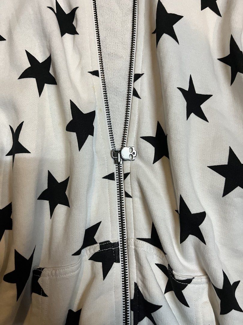 Hydrogen Star hoodie Y2K Acubi (Category: Hoodies) located in Paranaque City. Submitted by nicki.thrifts (Listing ID 1462811047, Image 3). Description: -Legit Hydrogen Luxury Sportswear hoodie -Still in good condition, no flaws on the jacket. -Retailing on Rakuten for ¥33,000 🖤DM me for more details!.
