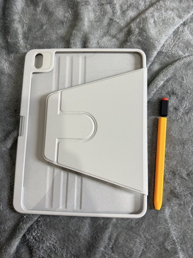 IPAD AIR M3 CASE AND PEN CASE (Category: Other Accessories) located in Cainta. Submitted by amswardrobe (Listing ID 1462850846, Image 2). Description: .