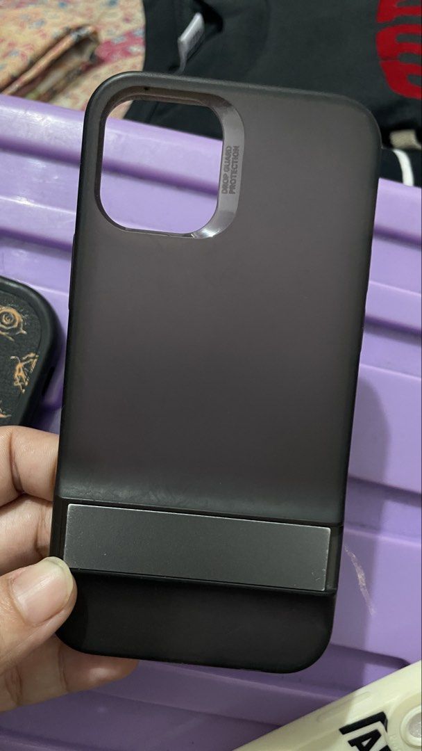 iPhone 12 mini case pre-owned take all ₱120 (Category: Cases & Sleeves) located in Makati City. Submitted by maurees_ (Listing ID 1462742328, Image 2). Description: Take all ₱120 12 mini.