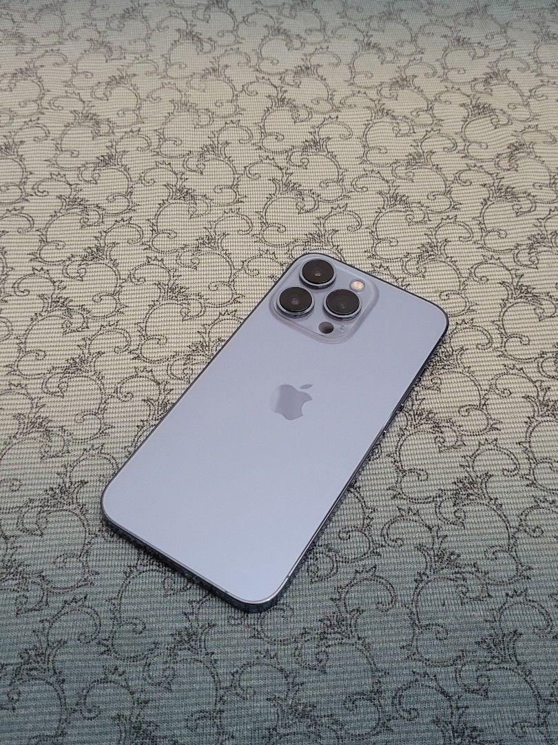 Iphone 13PRO 256GB (open line) 98%BH (Category: Announcements) located in Manila. Submitted by _kyle12 (Listing ID 1462874157, Image 2). Description: Iphone 13PRO 256GB (open line) 98%BH ▪️FACTORY UNLOCKED ▪️FACE ID ▪️STORAGE: 256GB ▪️TRUE TONE ▪️BATTERY HEALTH: 98% ▪️CAMERA actual pic posted! 🛑FULLY TESTED • Camera ✅️ • wi-fi✅️ • Bluetooth✅️ •True tone✅️ PM US FOR MORE DETAILS😊.