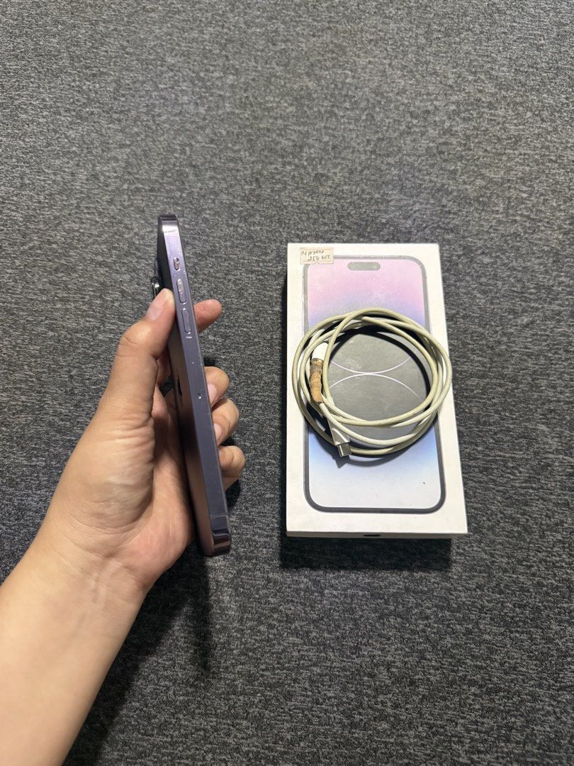 Iphone 14promax 256GB (Category: iPhone 14 Series) located in Manila. Submitted by _notinthemood (Listing ID 1462751023, Image 3). Description: Iphone 14promax 256GB Openline | NTC Complete package Battery 78% • Makunat padin Minimal dents — No repair history For sale for ₱26500 ONLY Swap sa higher unit add ako cash Meet up or pick up sa bahay Location Quezon City.