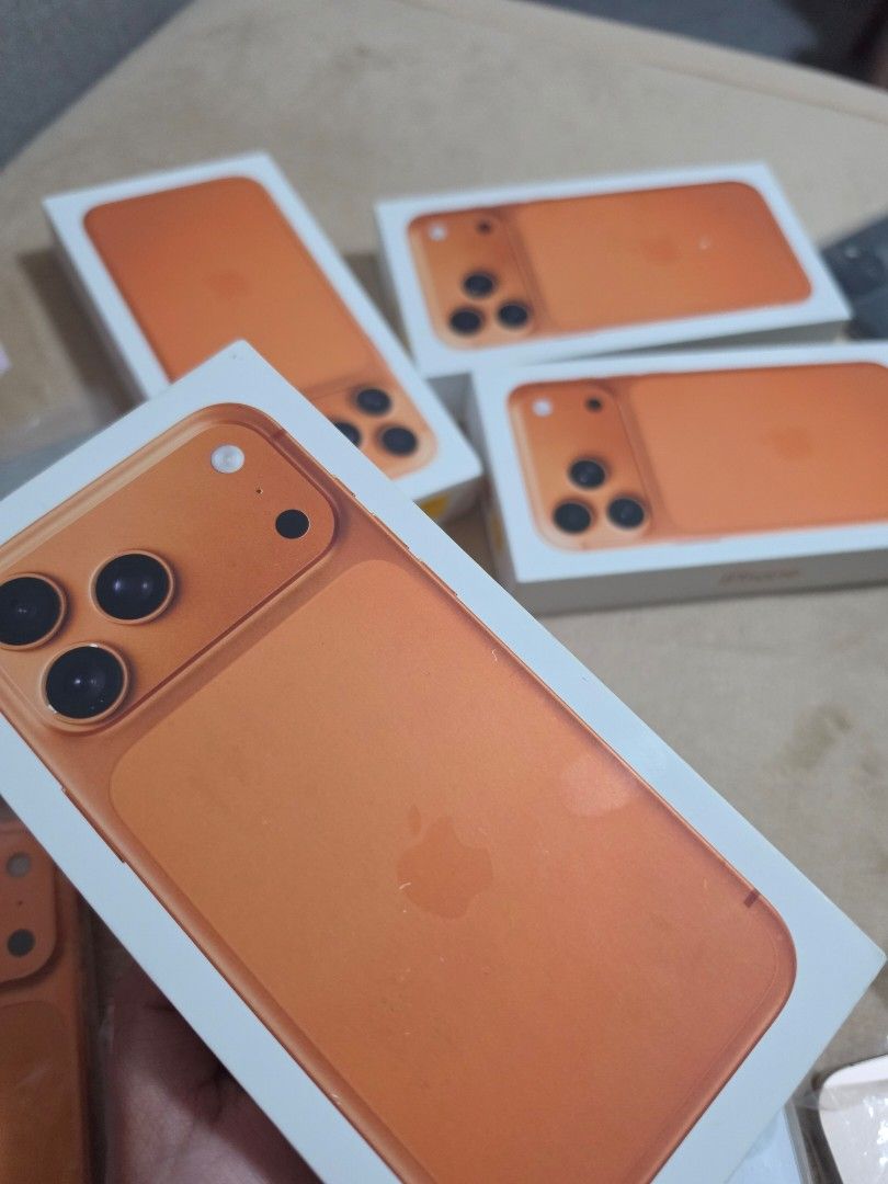 Iphone 17 pro max (Category: iPhone 17 Series) located in Manila. Submitted by angelicao19940 (Listing ID 1462774256, Image 1). Description: 4 pcs available ..