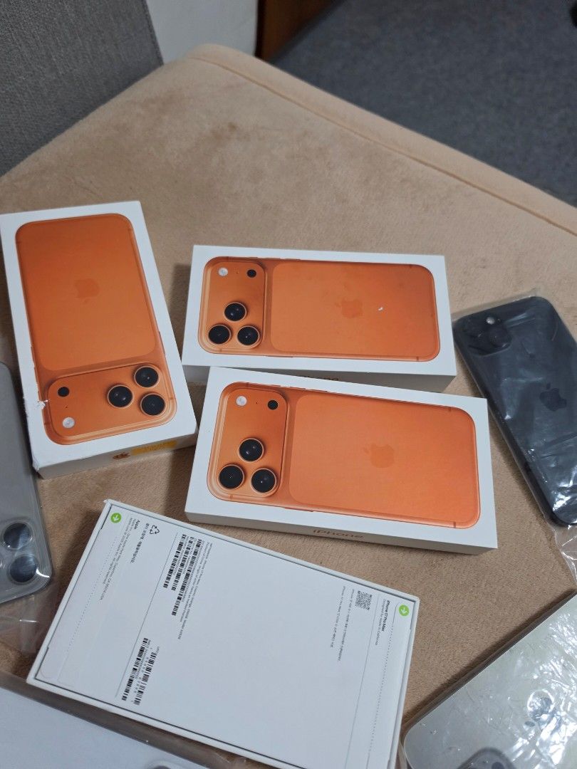Iphone 17 pro max (Category: iPhone 17 Series) located in Manila. Submitted by angelicao19940 (Listing ID 1462774256, Image 3). Description: 4 pcs available ..