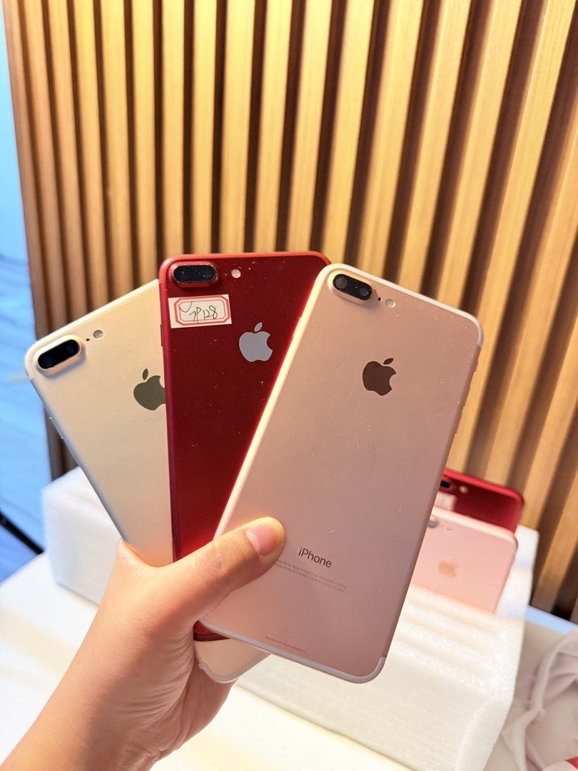 Iphone 7plus (Category: iPhone 7 Series) located in Manila. Submitted by anarainie (Listing ID 1462854402, Image 1). Description: .