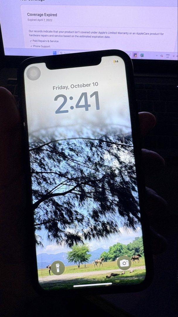 iPhone XR 64GB (Category: iPhone X Series) located in Manila. Submitted by haulfindsxx (Listing ID 1462739170, Image 3). Description: * No history of repair * 72% battery health * May konting dents sa camera area, as seen in the photo * Camera is working perfectly * Overall, fully functional * Rfs: nag-upgrade ng phone * Sta. Ana, Taguig meetup or pickup * Lady owned .