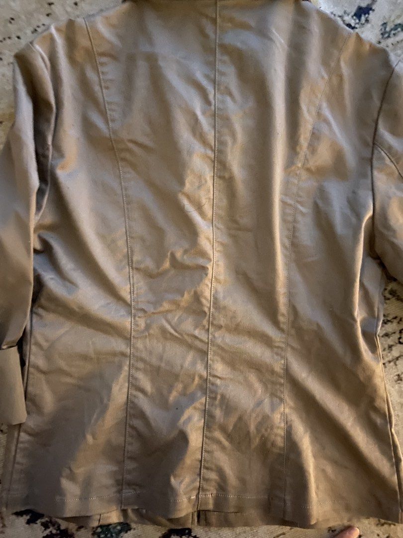 Jacket (Category: Coats, Jackets and Outerwear) located in Kuala Lumpur. Submitted by prelovaaastuff (Listing ID 1462844356, Image 3). Description: Im selling it cause i dont like to wearing it .
