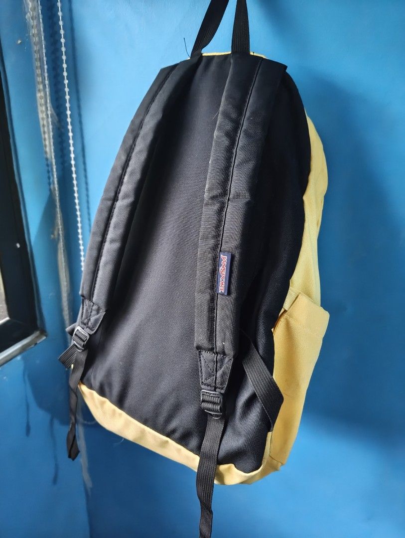 JanSport Backpack (Superbreak) (Category: Backpacks) located in Muntinlupa City. Submitted by ea.decluttr (Listing ID 1462761473, Image 3). Description: JanSport Superbreak Backpack Orig. Price - ₱2,500 Selling for - ₱800 Color: Light Yellow One large main compartment Side water bottle pocket 600 Denier Polyester Iconic straight -cut, padded shoulder straps Front utility pocket with organizer Fully padded back panel Web haul handle Cord zipper pu