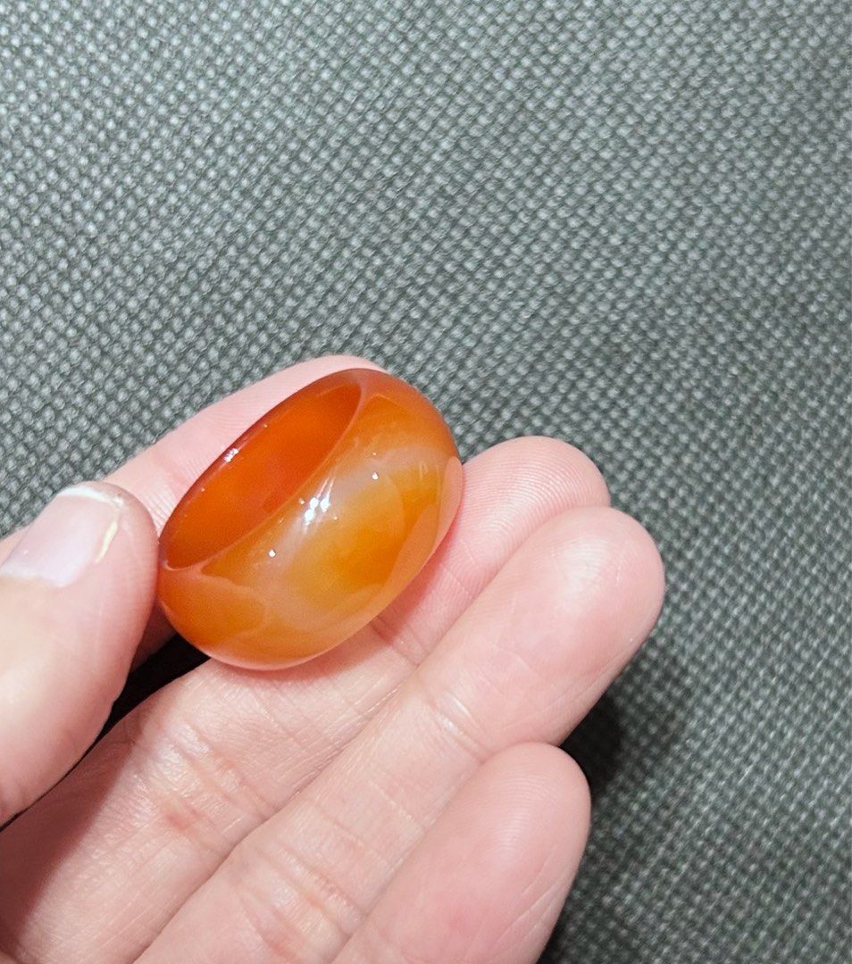 Japan Carnelian Agate Ring (Category: Rings) located in Makati City. Submitted by cestparfaitvintagejewelries (Listing ID 1462848244, Image 1). Description: .
