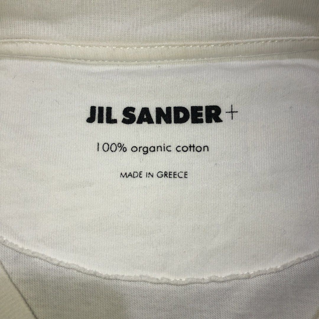 JIL SANDER PLAIN TEE (Category: Tshirts & Polo Shirts ) located in Dasmarinas. Submitted by corenyxmessy_3rd_account (Listing ID 1462877110, Image 3). Description: width - 18 length - 27.5.