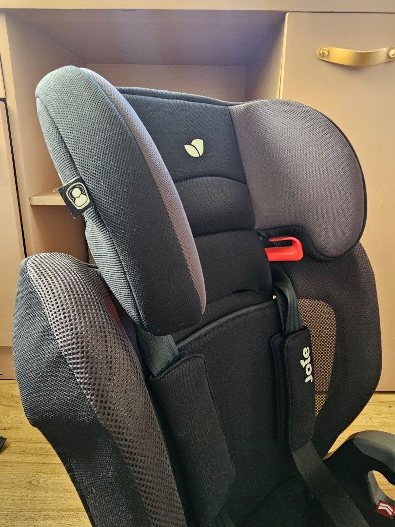 Joie Elevate Car Seat Group 1/2/3 (Category: Car Seats) located in Manila. Submitted by cneshop (Listing ID 1462691251, Image 3). Description: ** can pass for like new ** malate area - Joie Elevate Toddler Car Seat - Suitable for Group 1/2/3 (9-36kg) - Forward-facing installation - Fits children up to approximately 12 years old - Features a secure 3-point harness - DTI approved with ICC sticker for guaranteed safety.