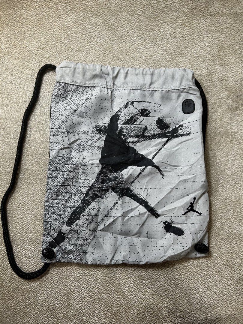 Jordan Drawstring bag (Category: Backpacks) located in Aurora. Submitted by purethrift07 (Listing ID 1462720038, Image 1). Description: Maganda No issue Dm me.