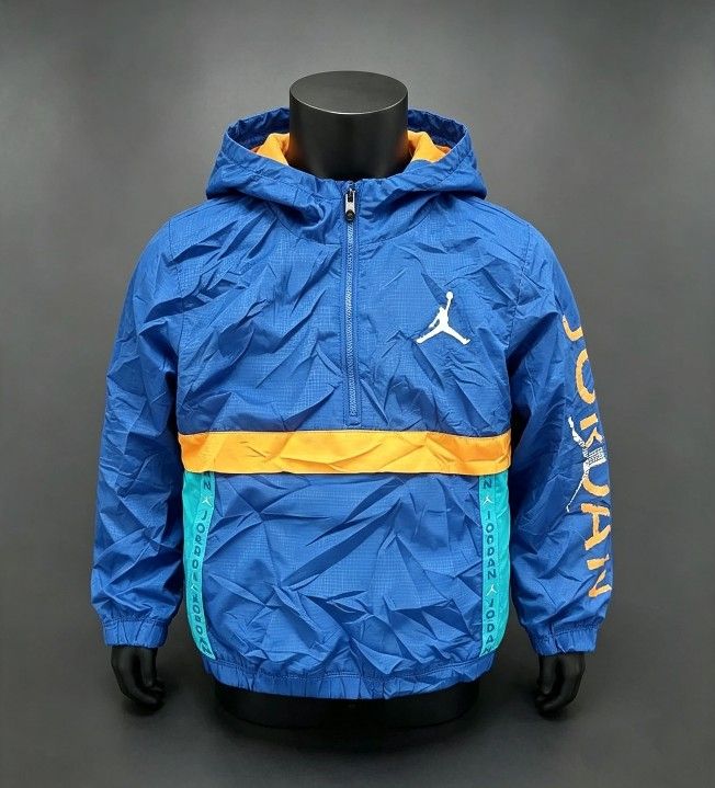 Jordan windbreaker (Category: Babies & Kids Fashion) located in Baguio. Submitted by miishaysh67446 (Listing ID 1461658339, Image 1). Description: jordan halfzipper windbreaker very good condition issue: crack print only in left sleeve 8-12y.