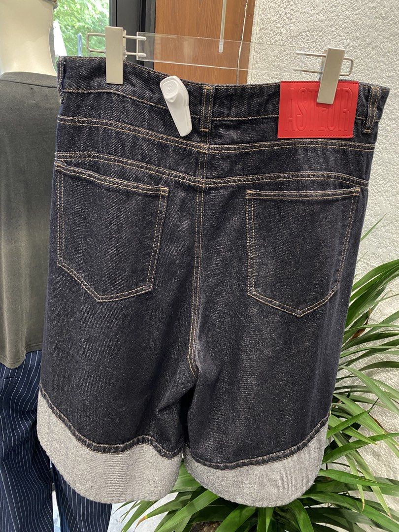 JORTS CUFFED RAW DENIM (Category: Shorts) located in Maria Aurora. Submitted by raydett.kelly (Listing ID 1462780908, Image 3). Description: ASTEURREAL (Vietnamese Brand) Size Small Medium Small Dimensions Waist: 32 inches Length: 23 inches Medium Dimensions Waist: 33 inches Length: 23 inches.