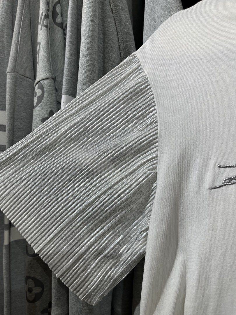 Karl Lagerfeld Paris (Category: Shirts) located in Lucban. Submitted by rep.rznt (Listing ID 1462704507, Image 3). Description: Dimes: 18 width, 24-25 length.