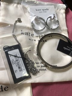 (Category: ) located in . Submitted by bonets_boutique (Listing ID 1462817046, Image 1). Description: .