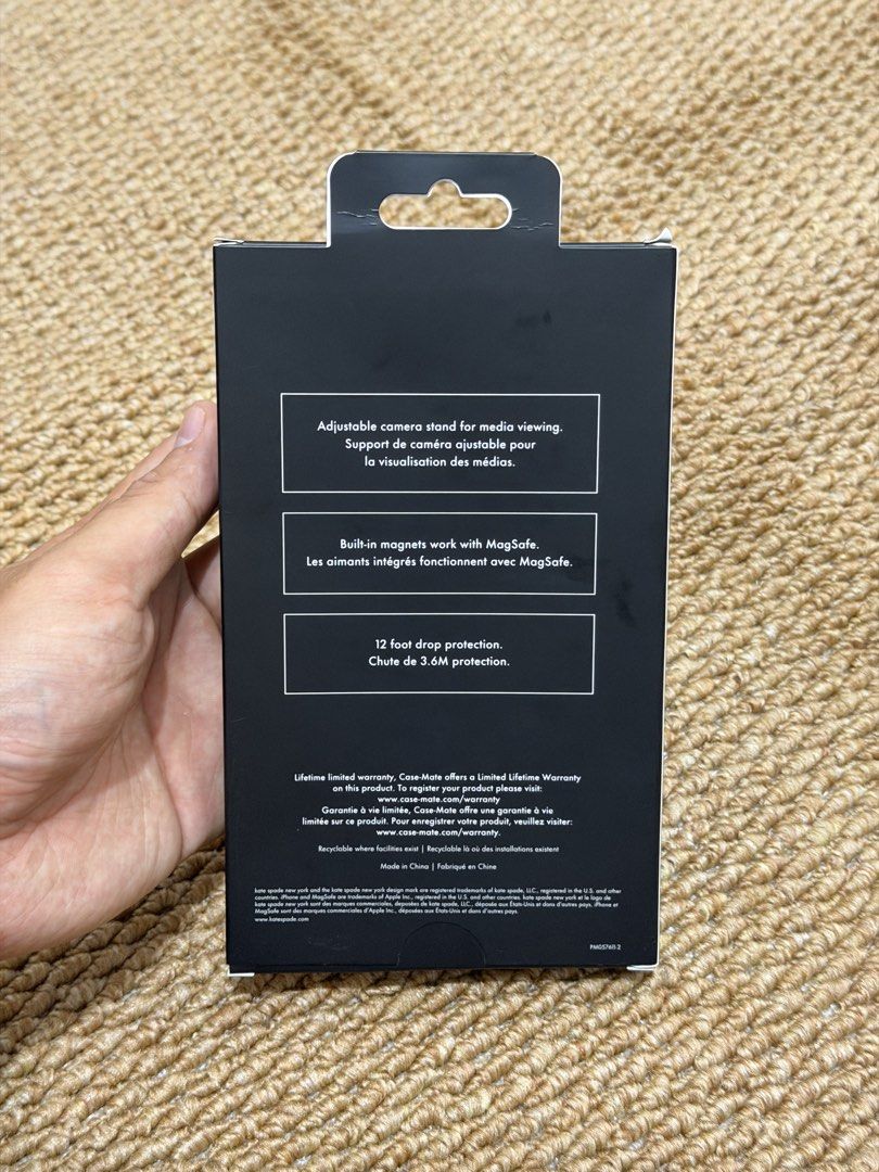 Kate Spade Iphone 16 Pro Case (Category: iPhone 17 Series) located in Las Pinas. Submitted by stealsph (Listing ID 1462741982, Image 3). Description: Kate Spade iPhone 17 pro case for sale Brand new Below srp.