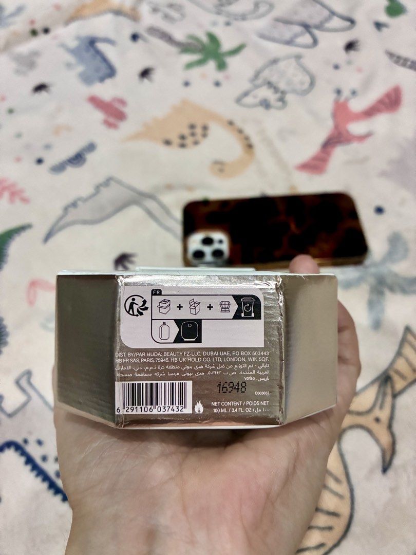 KAYALI Utopia Vanilla | 21 Eau de Parfum 100ml (Category: Fragrance & Deodorants) located in Tabuk. Submitted by twotimestooo (Listing ID 1462836930, Image 2). Description: - KAYALI Utopia Vanilla | 21 Eau de Parfum - Size: 100ml - Key Notes: Pear, Jasmine, Coconut, Sandalwood, Vanilla Bourbon - Condition: Full bottle, comes with original box - Perfect for everyday wear.