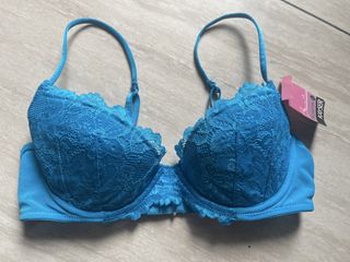 (Category: ) located in . Submitted by ms_shopaholicxx (Listing ID 1462794152, Image 1). Description: .