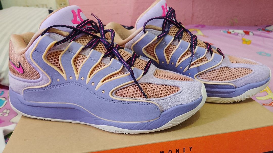 KD18 B.A.D PURPLE (Category: Sneakers) located in Manila. Submitted by angelo_castro07 (Listing ID 1462743963, Image 3). Description: KD18 B.A.D PURPLE COMPLETE WITH BOX AND RECEIPT 4X LANG NAGAMIT SIZE 9 PASOK SA 9.5.