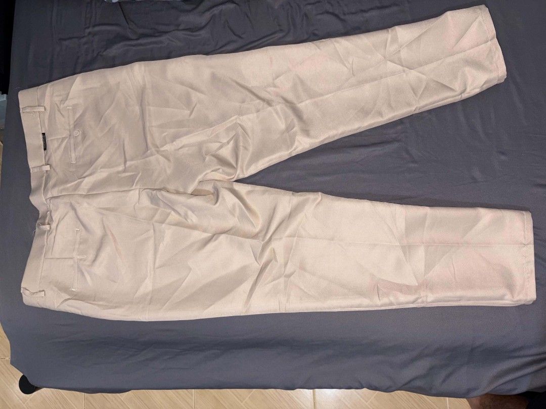 Khaki slacks pant / light brown slacks pants (Category: Trousers) located in Caloocan City. Submitted by leeeeyoooo (Listing ID 1462865018, Image 3). Description: khaki slacks / light brown slacks brand new , never been use. bought for 1,000.00 size 36 .