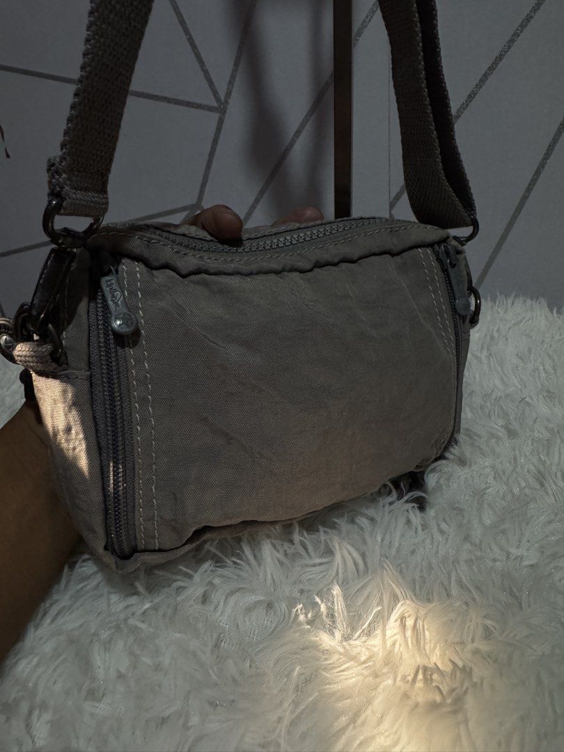 kipling (Category: Cross-body Bags) located in Cagayan de Oro. Submitted by akidomingo088 (Listing ID 1462759686, Image 3). Description: .