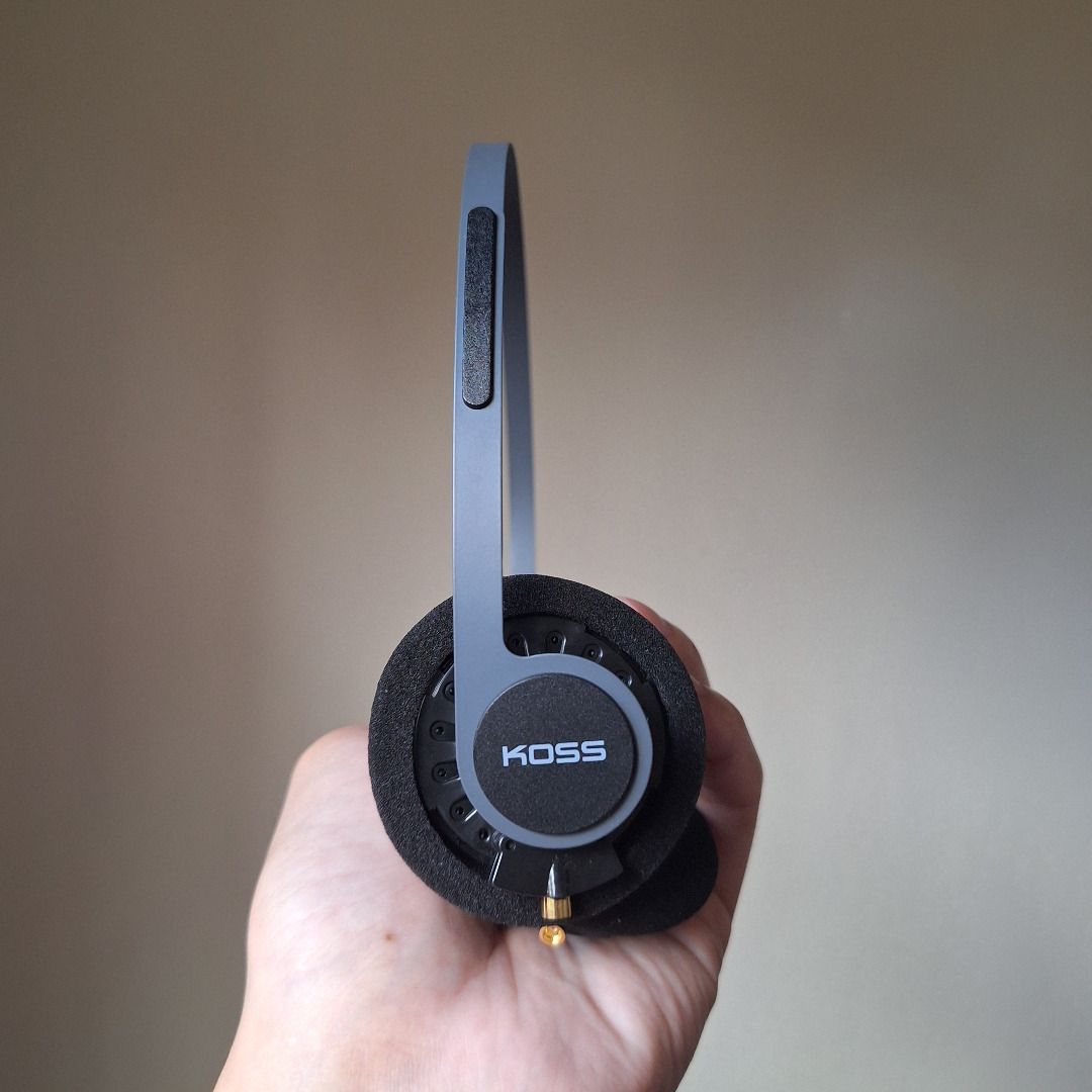 Koss KPH40 mmcx mod (brand new) (Category: Headphones & Headsets) located in Taytay. Submitted by edward_edward (Listing ID 1462759785, Image 1). Description: Price: 4000 Location: Taytay Brand new KPH40 with mmcx connectors for easy cable swapping. Modded and tested only. Comes with mmcx cable..
