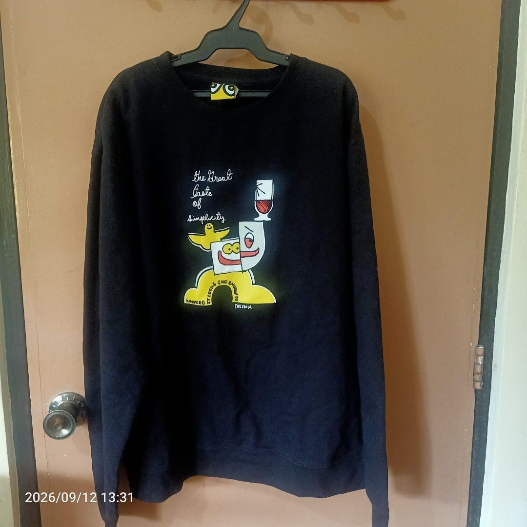 Krooked crewneck (Category: Tshirts & Polo Shirts ) located in Manila. Submitted by yaaaaaj- (Listing ID 1462717993, Image 1). Description: Krooked Simplicity Black Crewneck Sweatshirt Excellent Condition Made in Pakistan 80% Cotton , 20% Polyester Size Large on Tag Length : 27.5" Width : 23.5" Sleeves Length : 25. 5" Ribbings : 8" Round No Issues , No Crack on Print 1500 freeship (negotiable).