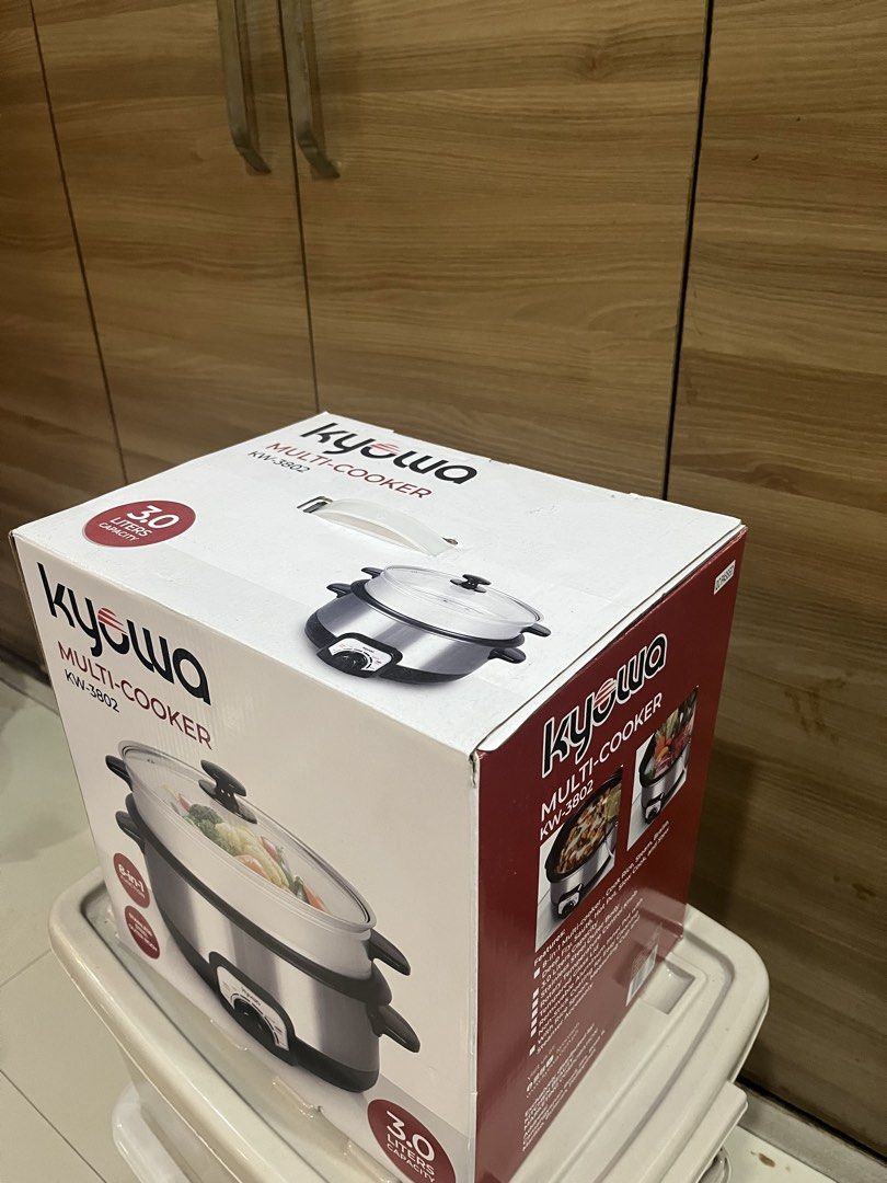 Kyowa Multi-Cooker KW-3802 3.0 Liters 8-in-1 Function (Category: Cookers) located in Manila. Submitted by jericho_chan (Listing ID 1462723680, Image 3). Description: - Kyowa Multi-Cooker KW-3802 - 8 versatile functions - Large 3.0 liters capacity - Durable stainless steel inner and outer body - Perfect for steaming, boiling, frying, and more! - Original box included.