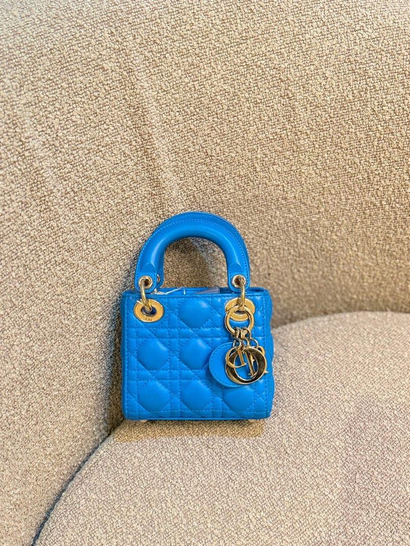 lady dior petite (Category: Purses & Pouches) located in Mandaluyong City. Submitted by kaikhaleb (Listing ID 1462722877, Image 1). Description: LADY DIOR PETITE CHAMPAGNE HARDWARE COMPLETE INCLUSIONS with LEGIT GRAILS CERTIFICATE 80,000.