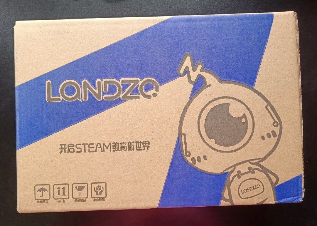 LANDZO Building Block Table with Accessories (Category: Lego & Building Sets) located in Pasay City. Submitted by beesnook (Listing ID 1462770780, Image 1). Description: Brand new and never opened LANDZO STEAM Building Block Activity Table. • Factory sealed / never opened • Complete original packaging • STEAM educational activity toy • Building block-compatible tabletop • Includes table legs and side storage containers as indicated on the box • G