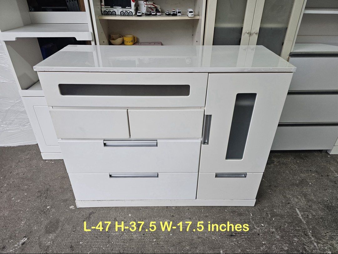 Lateral Cabinet (DUCO) (Category: Shelves, Cabinets & Racks) located in Quezon City. Submitted by ledamadel (Listing ID 1462766859, Image 1). Description: Lateral Cabinet (DUCO) ✔L-47 H-37.5 W-17.5 inches 📏 ✔1 Doors,1 Shelfs & 5 Drawers 🗄 ✔Laminated 🔖 ✔️Compress & Plywood Back! 💢 ✔Scratches As-is! 👌 Location: 40 Aplaya St Napocor Vill. Tandang Sora Quezon City. For inquiry please Pm us or Call. 09066885859 Please like our page thanks! 👇👇👇