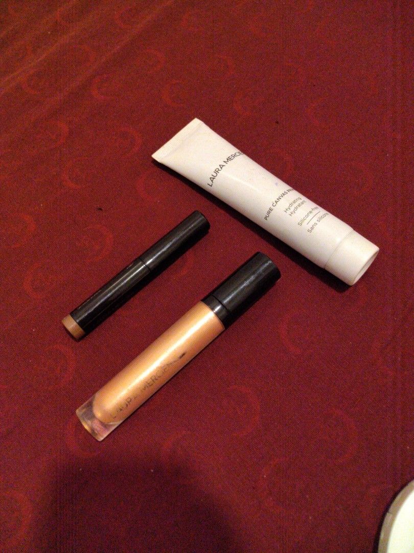 Laura Mercier Bundle (Category: Makeup) located in Silang. Submitted by clementinelovestodeclutter (Listing ID 1462876544, Image 1). Description: Auth Laura Mercier's Caviar Stick Eyeshadow Used few times. Caviar Chrome Eyeshadow Used few times, 90% products left Issue: Naputol na yung tip sa loob. Pure canvass primer 70% products left inside. 500 for all items.