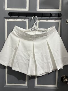 (Category: ) located in . Submitted by ad_apparel (Listing ID 1462884072, Image 1). Description: .