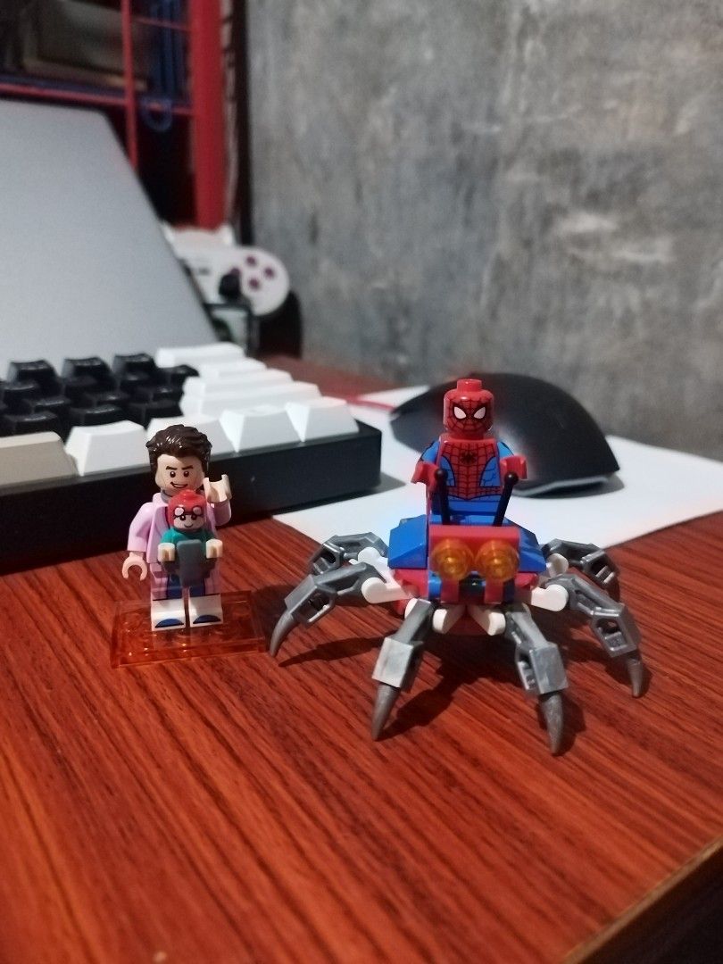 LEGO Spiderman Minifigures set (Category: Lego & Building Sets) located in San Pablo. Submitted by yuandetorr04312 (Listing ID 1462827062, Image 1). Description: - Genuine LEGO Spiderman set bought from the brick movement - Includes Spiderman minifigure riding a spider-themed vehicle - ideal for Spiderman enthusiasts and LEGO collectors -Lp is what is listed rfs just want to get rid of them.