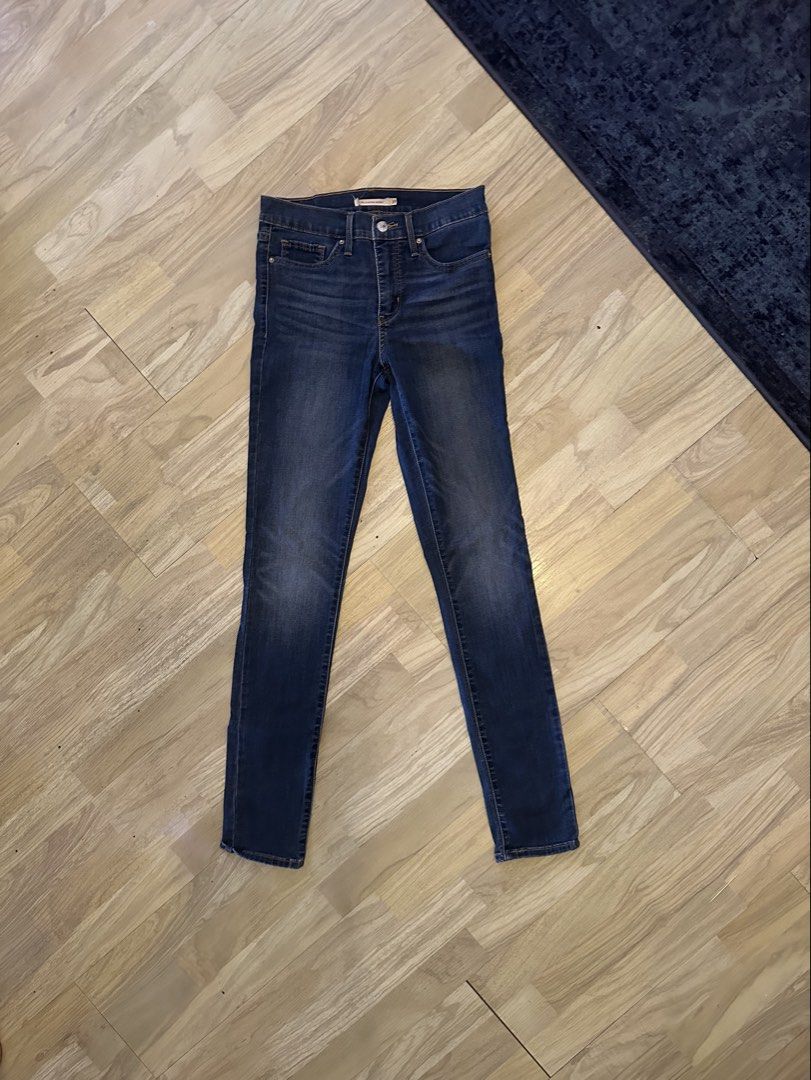 Levi's® 331 Shaping Skinny Jeans (Category: Jeans) located in Makati City. Submitted by grxggy (Listing ID 1462800563, Image 1). Description: Size 27 311 Shaping Skinny Dark Wash *Issue: worn inner tag.